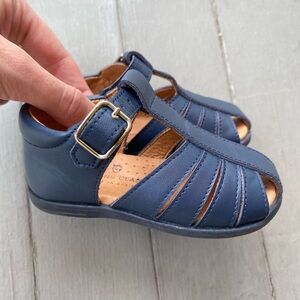 Children’s Classics Navy Leather Fisherman Sandals, size 20/size 5